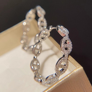 Orecchini a Cerchio Geometrici, Orecchini Pendenti con Zirconi per Donne, Gioielli di Tendenza - Product Image 1