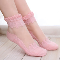 Chaussettes d'été en soie brodées de dentelle pour femmes Chaussettes courtes élastiques et respirantes pour femmes