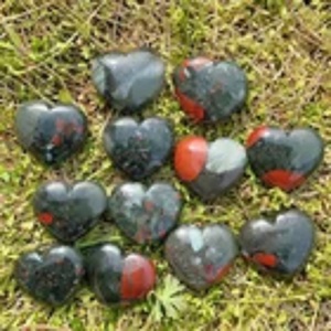Piedra de la Paz de Corazón Abultado de Heliotropita Africana Pulida Natural, Tallada a Mano, de Cristal de Seftonita, Piedra de Bolsillo para Reiki y Chakras - Product Image 3