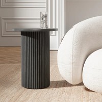 Nouvelle conception 2026, quantité minimale de commande 30 pièces, vente en gros d'usine, table d'appoint ronde en bois moderne à la vente, table d'appoint noire durable Mimi pour la maison, meuble parfait pour le salon