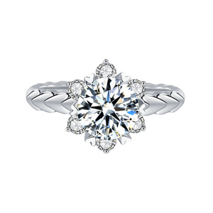Anello con Zircone a Fiocco di Neve e Fascia Intrecciata, Anello Floreale da Matrimonio - Product Image 5