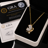 Collier en or jaune 14 carats composé de pierres taillées en goutte d'eau, orné de moissanite en forme de lune et de papillon, bijoux fins