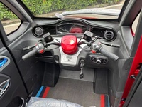 Nouvelle Voiture Électrique Mini 1200W 60V 58Ah Direct Usine Sièges en Cuir 3 Places Caméra Arrière Manuelle Volant à Gauche CEE 45km/h