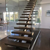 Escaliers droits en acier inoxydable personnalisés pour villa moderne Application intérieure en bois massif durable Garde-corps en verre pour appartements