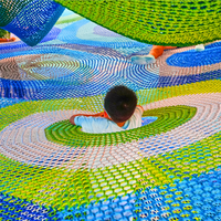Estructura de Juego Interior de Cuerda Tejida a Mano con Múltiples Niveles, Tobogán y Piscina de Pelotas para Centros de Juego Infantiles