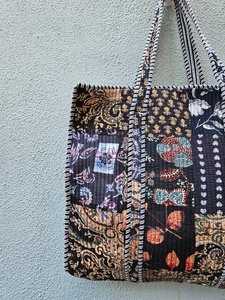 Bolsa de Tela 100% Hecha a Mano, con Estampado Floral Azul, Estilo Vintage Boho, Ecológica, para Compras, Precio al por Mayor - Product Image 4