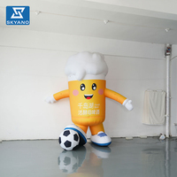 Modèle de tasse à bière gonflable personnalisée en forme de ballon de football de dessin animé pour événements sportifs en plein air, publicité promotionnelle, décoration