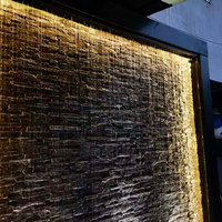 Fontaine d'eau extérieure pour jardin, mur d'eau en acier inoxydable avec éclairage LED RGB pour la décoration paysagère