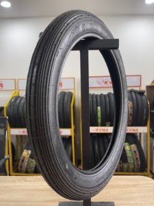 Cubierta de Neumático KUMA K101F de Alto Rendimiento y Agarre Fuerte, Fabricada con Caucho Natural Premium para Motocicleta, 12 Meses de Garantía - Product Image 2