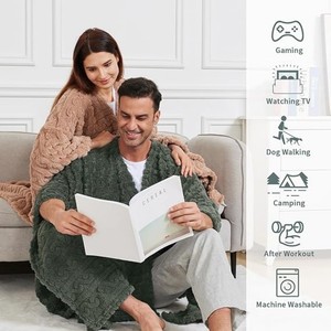 Couverture portable en peluche, châle en polaire TV, couverture polaire Sherpa avec poches pour adultes 58'' x 64'' - Product Image 5