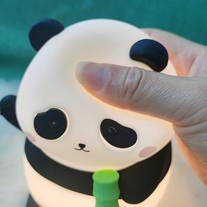 Lámpara Nocturna Infantil de Silicona con Forma de Panda, Regulable, con Temporizador de 30 Minutos, Recargable por USB, Lámpara de Noche Suave para Dormitorio o Cuarto de Bebé - Product Image 2