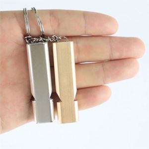 Sifflet de sécurité en aluminium à double tube à haut niveau sonore avec logo personnalisé, porte-clés pour la promotion d'événements en plein air - Product Image 4