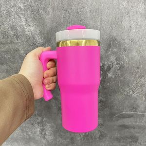 Gobelet isotherme 20 oz plaqué or avec logo personnalisé sous le miroir, avec poignée, couvercles et pailles, pour enfants - Product Image 1
