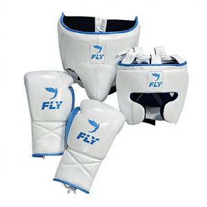 Gants de MMA personnalisés en cuir véritable avec lacets, pour l'entraînement au kickboxing, protection de la tête et du bas du dos - Product Image 1