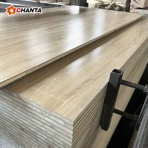 中国工厂供应更便宜的砌块板16毫米17毫米18毫米三聚氰胺砌块板最优惠的价格4*8英尺木材