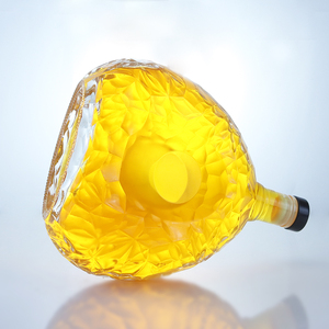 Botella de Licor de Vidrio Multifacética de Diseño Geométrico Nórdico Moderno, Botella Vacía para Whisky y Brandy, Envase de Vidrio de Alta Calidad para Licores - Product Image 3