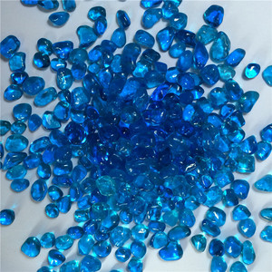 Perles de verre pour piscine de haute qualité, écologiques, durables, bleu aqua, 1-3 mm, galets de forme irrégulière, modernes pour l'aménagement extérieur - Product Image 1
