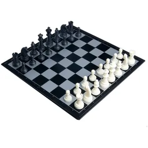 Wholesale High quality Portable Folding Educational International Magnetic Board Chess Game