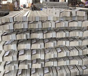 Persianas Venecianas Inalámbricas de Imitación Madera de 2 Pulgadas (50 mm), Persianas de PVC Impermeables para Ventanas, Venta al Por Mayor de Fábrica, Persianas Horizontales Seguras para Niños - Product Image 2