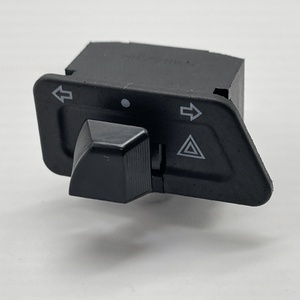 Accessoires pour motos, interrupteur pour moto/vélo électrique, interrupteur de clignotant et de signal d'urgence, cinq interrupteurs principaux, interrupteurs pour moto - Product Image 1