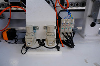 Machine de chantournage automatique pour les fabricants de meubles de petite et moyenne taille