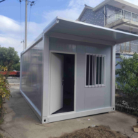 Les usines peuvent personnaliser de petites maisons préfabriquées pour que les travailleurs puissent vivre dans des maisons préfabriquées en conteneurs