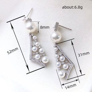 Orecchini Pendenti Asimmetrici Geometrici di Lusso con Effetto Perla, Eleganti Gioielli per Donne, Ideali per Feste e Regali - Product Image 4
