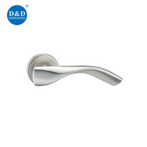 SUS304 SS316 Conception simple populaire <span class=keywords><strong>Porte</strong></span> <span class=keywords><strong>d</strong></span>'<span class=keywords><strong>entrée</strong></span> extérieure en bois Poignée à levier solide sur rosette - Product Image 1