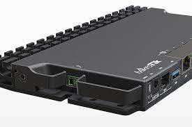 Router Gigabit Inteligente para el Hogar/Empresas de Nueve Puertos y 10g, Cuatro Núcleos, PoE, <span class=keywords><strong>RB5009UG</strong></span>+<span class=keywords><strong>S</strong></span>+<span class=keywords><strong>IN</strong></span> - Product Image 6