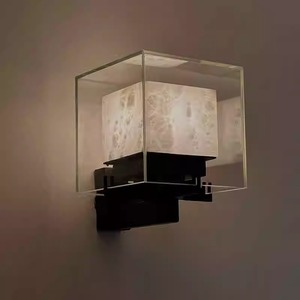 Lámpara de pared minimalista con pantalla de tela, fuente de luz LED E27 220V para sala de estar, dormitorio, pasillo, escalera - Product Image 1