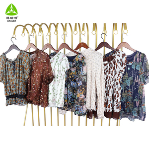 Blusa Feminina Premium Gracer 100% Seda da Thrift Apparel - Roupa Usada de Marca, Limpa, 85% Nova, Casual de Verão, Direto da Fábrica, 45kg - Product Image 1