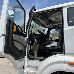 HOWO <span class=keywords><strong>รถ</strong></span><span class=keywords><strong>บรรทุก</strong></span><span class=keywords><strong>ถัง</strong></span><span class=keywords><strong>น้ำมัน</strong></span>6x4, <span class=keywords><strong>รถ</strong></span><span class=keywords><strong>บรรทุก</strong></span><span class=keywords><strong>น้ำมัน</strong></span>10ล้อ2ช่อง - Product Image 4