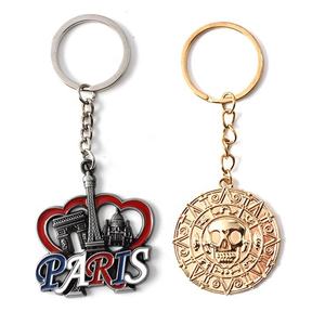 2024 nouvelle conception porte-clés personnalisés en acier inoxydable plaqué or Logo étiquettes suspendues en métal métal - Product Image 1