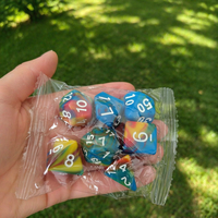 Ensemble de dés RPG personnalisés, vente en gros d'usine, 7 dés en acrylique polyédriques pour jeux de table