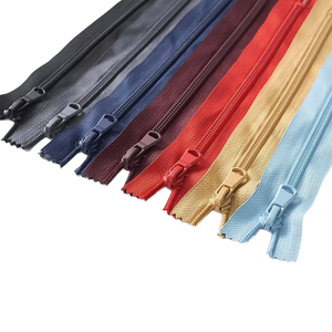 Vente chaude Fermetures à glissière en nylon de haute qualité 3 #5 #7 #<span class=keywords><strong>8</strong></span> # pour vêtements et chaussures Fermetures à glissière en plastique personnalisées - Product Image 4