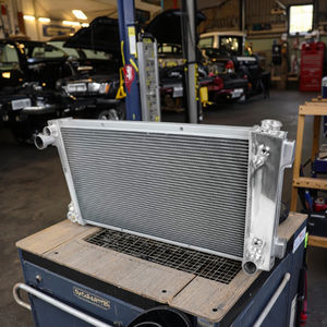 Radiador de Aluminio Personalizado de Gran Venta Adecuado para Camioneta Chevy C10 Suburban, Auto Chevrolet, Cabina de Metal, C10 1967-1972 - Product Image 2