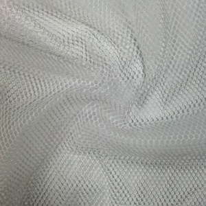 Xu hướng nóng 100% Polyester 90 GSM thân thiện với môi hình lục giác lưới vải lưới dệt kim thiết kế cô gái 'áo khoác cưới Túi lót xe - Product Image 5