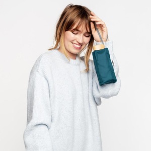 Vente en gros de mini-<span class=keywords><strong>parapluie</strong></span> logo personnalisé avec ouverture manuelle anti-UV <span class=keywords><strong>léger</strong></span>, pliable, ultra-compact <span class=keywords><strong>et</strong></span> robuste, manche en bois, format de poche - Product Image 5