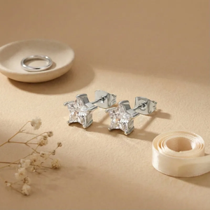 Boucles d'oreilles tendance en zircon étoile pour femmes, plaquées or véritable 18 carats, acier inoxydable 304, électroplaqué sous vide, imperméables, ne se décolore pas - Product Image 4