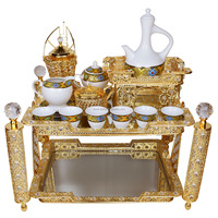 Nouvel ensemble de vaisselle en métal 2026 avec tasses et soucoupes en porcelaine