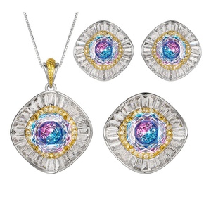 Factory Wholesale Eco-friendly Copper Gold Plated 14-10mm Gradient Zircon Floral Pendant <b>Earrings</b> Statement Jewellery <b>Set</b> - Product Image 1