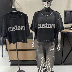 Camiseta Personalizada de Alta Calidad con Pedrería, Corte Cuadrado, 100% Algodón, Hombros Caídos, Estampado Serigrafiado, Efecto Deslavado al Sol y Lavado Ácido - Product Image 1