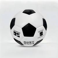 Ballon de football d'entraînement extérieur personnalisé de haute qualité, taille 5, en cuir PU économique, cousu à la machine, vente en gros