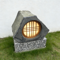 Lanterne de jardin en pierre de basalte noir gris foncé de style japonais, sculpture décorative en pierre, lampes à vendre