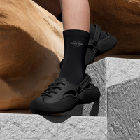 Mules légères à plate-forme EVA confortables antidérapantes Slip-On Summer Beach Garden Casual Everyday Use Clogs pour hommes