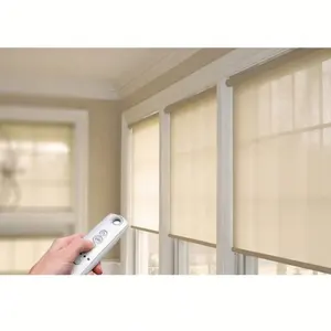 Hotel Office Motorized Blinds Waterproof Anti-uv Blinds Indoor Blackout Sunscreen Roller Shades with Remote Control
