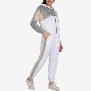 OEM Service Breathable Quick Dry Eco-Friendly Women Tracksuit Wholesale Women Heavyweight 100% Cotton Fleece Solid Tracksuit - Product Image 2