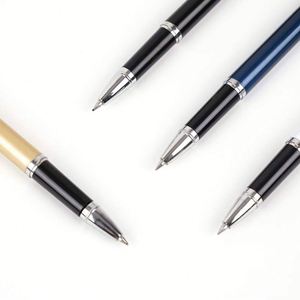 Bolígrafos de Metal con Rodillo, Negros, Elegantes, Profesionales, con Logotipo Personalizado de Lujo Ejecutivo Permanente, con Detalles en Latón - Product Image 3