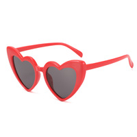 Lunettes de Soleil Cœur d'Amour Tendance Très Demandées pour Enfants, Couleurs Bonbon, Mignonnes, Vente en Gros de Lunettes de Soleil pour Enfants
