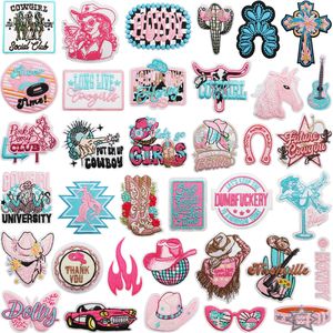 Nouveau design Y2K : Ensemble de patchs brodés style Cowgirl Western, esthétique rose et bleue, à thermocoller ou à coudre, pour veste en jean, sac à dos, chapeau - Product Image 1